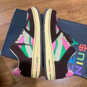 Greedy Genius Phantom mens sz 10.5 Rare Pink Brown Green Tan "Phantom"